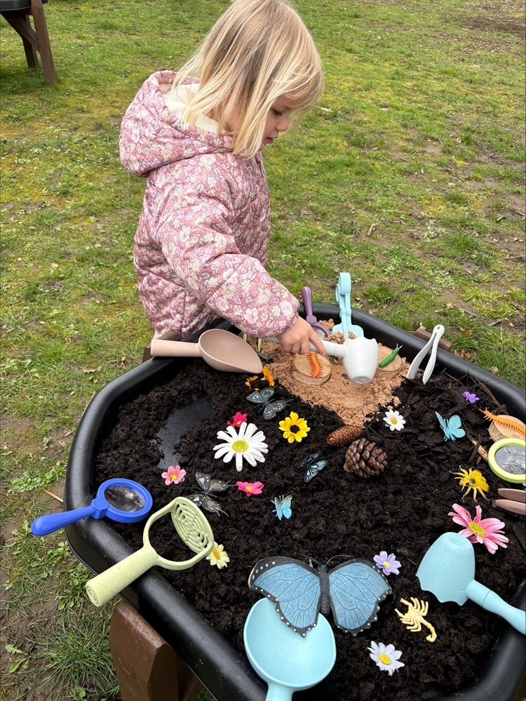 Tuff Tray