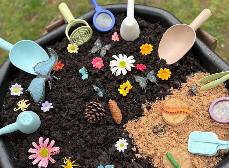Tuff Tray Early Years